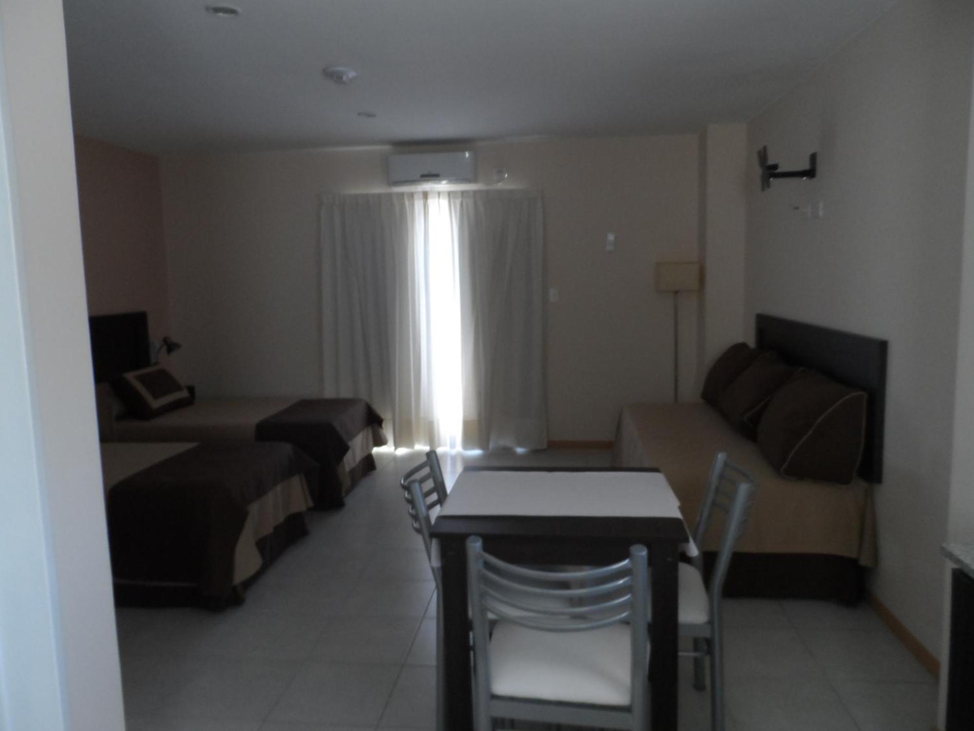 Apart Hotel Granada Neuquén Δωμάτιο φωτογραφία